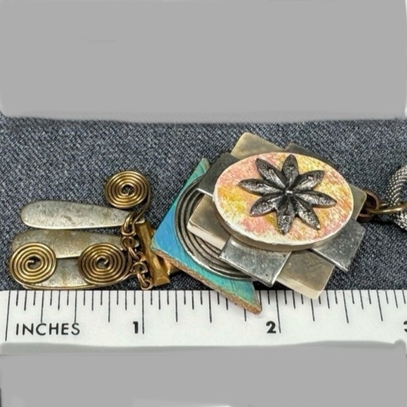 Vintage 1990s Artsy Boho Necklace Mixed Media Medallion flower with dangles 26” - Picture 9 of 10